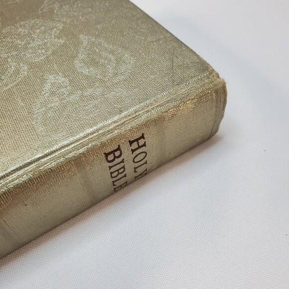 Vintage Holy Bible Placed By The Gideons International 1973 Edition - Picture 4 of 11